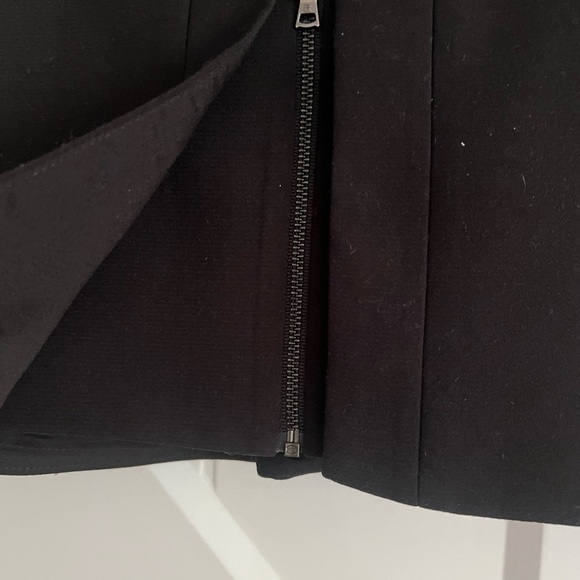 BCBG PEPLUM TOP - Picture 7 of 7